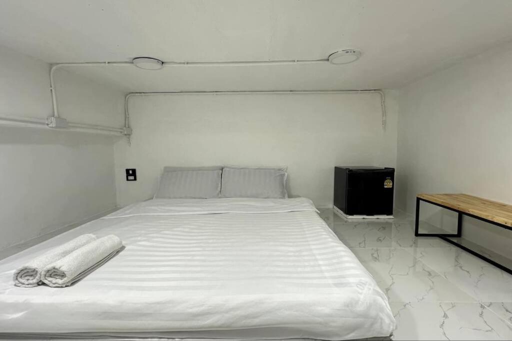 Megun Capsule 150 Cm Apartman Bangkok Kültér fotó